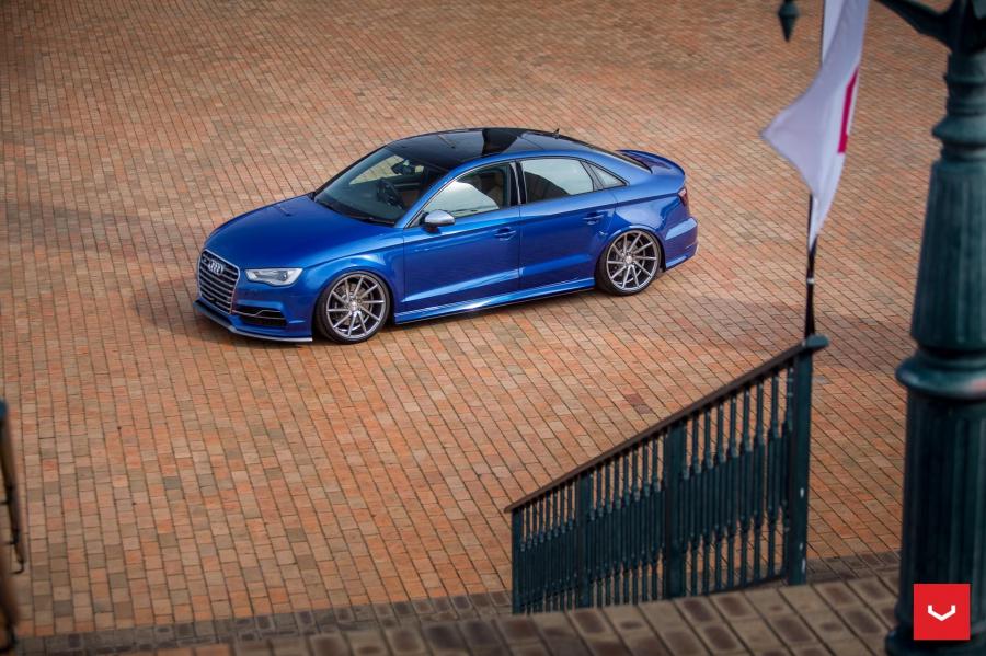  Audi S3 Sedan on Vossen Wheels (CVT) 2017 года  (фото 17 из 19)